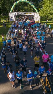 Donor Dash 5k start line