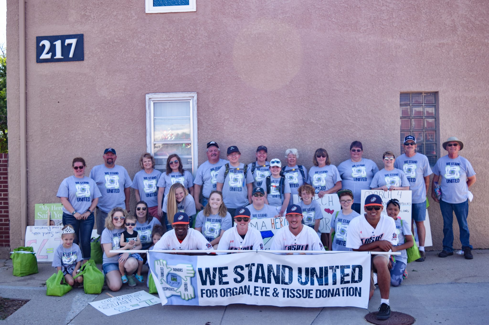 central_wyoming_fair_and_rodeo_parade_donate_life_Wyoming_float_2018