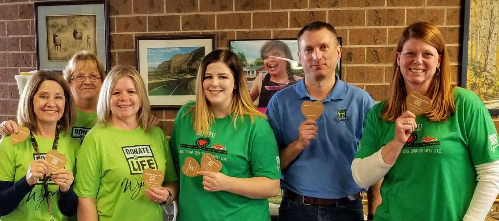 cheyenne_wyoming_driver_services_blue_and_green_day_2018_donate_life_wyoming