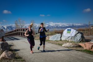 wyoming_donor_dash_runners_two_ladies_2018