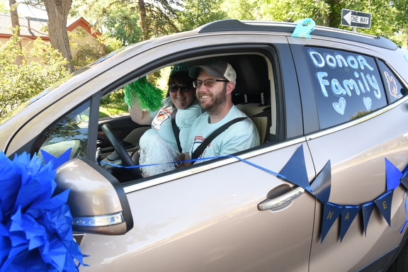 wash-park-car-parade-donor-family